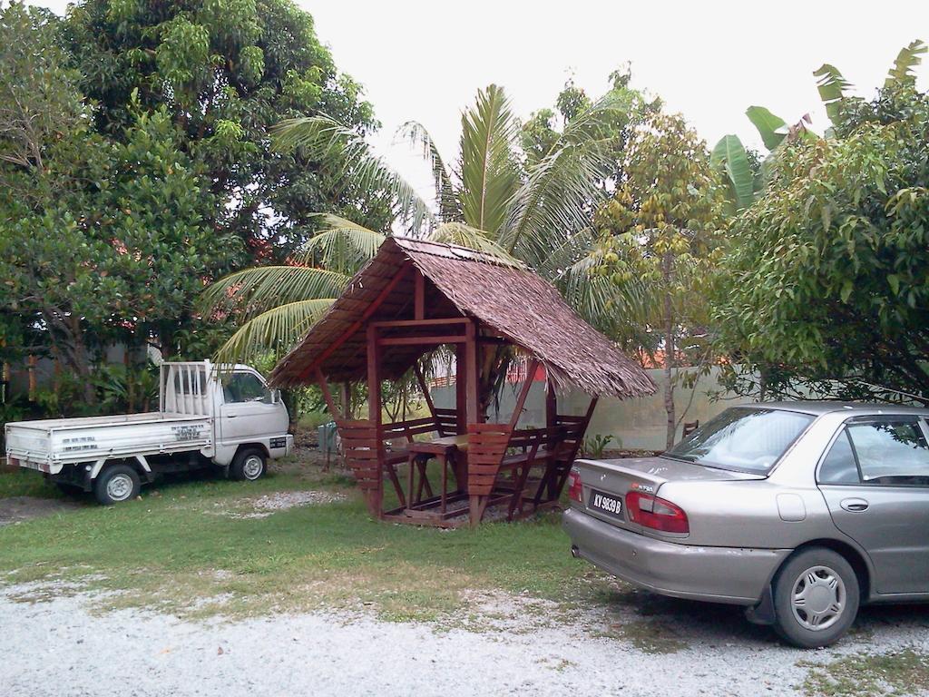 Peach Blossom Village Kuah Buitenkant foto